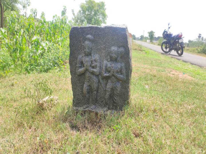 kanchipuram discovery of 14th century conspiracy stones near walajabad Kanchipuram: வாலாஜாபாத் அருகே 14 ஆம் நூற்றாண்டை சார்ந்த சதி கற்கள் கண்டுபிடிப்பு.