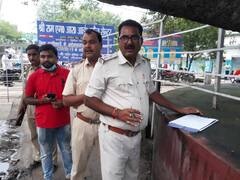 Bihar Crime: गोपालगंज में शिक्षक की पत्नी की गला रेतकर हत्या, दम तोड़ने से पहले बताया अपराधी का नाम