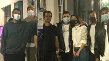 अनुष्का और विराट को इस होटल का खाना इतना पसंद आया कि वो दोनों उसी दिन पूरी टीम के साथ इसमें डिनर के लिए पहुंचे.