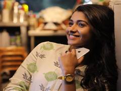 Actress Priya Bhavani Sankar pics | மேகமோ அவள், மாய பூ திரள் - ப்ரியா பவானி சங்கர் ஸ்பெஷல் ஆல்பம்