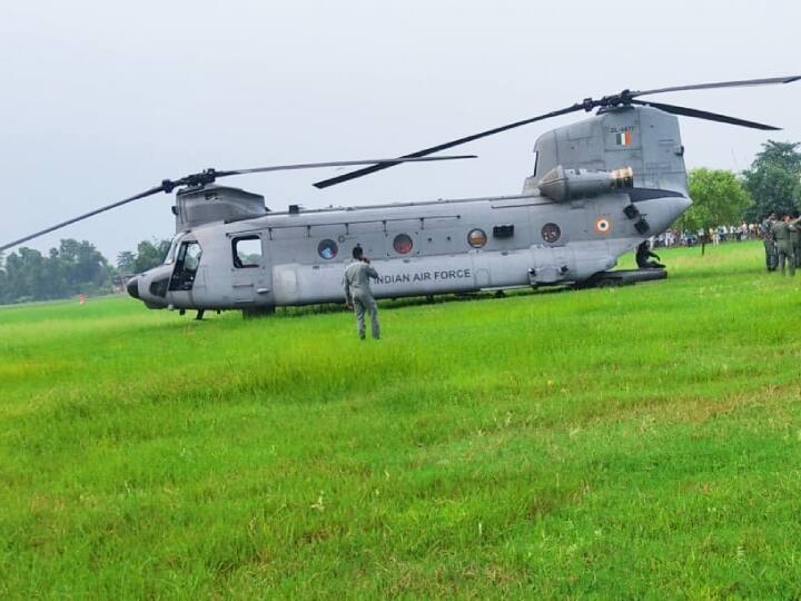 Major accident averted Bihar: Emergency landing of Air Force helicopter Buxar had to go Bihta ann बिहार में टला बड़ा हादसाः बक्सर में एयरफोर्स के हेलीकॉप्टर की इमरजेंसी लैंडिंग, प्रयागराज से जाना था बिहटा