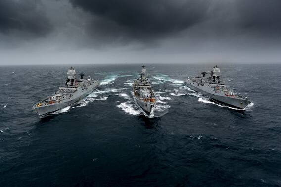 Malabar Maritime Exercise Pics: చైనాకు భారత్ చెక్.. 'ఆపరేషన్ మలబార్'తో డ్రాగన్ గుండెల్లో గుబులు Malabar Maritime Exercise Pics: చైనాకు భారత్ చెక్.. 'ఆపరేషన్ మలబార్'తో డ్రాగన్ గుండెల్లో గుబులు