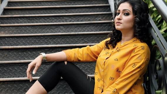 হয় মা নয় বৌমা: নতুন ফটোশ্যুটের ভিডিও প্রকাশ প্রিয়াঙ্কা রতি পালের