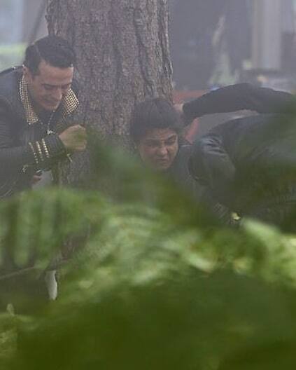 Priyanka Chopr Pics from Citadel: प्रियंका चोपड़ा (Priyanka Chopr)  को लंदन में उनकी अपकमिंग वेब सीरीज 'सिटाडेल' के सेट पर स्पॉट किया गया. पीसी एक खतरनाक एक्शन सीन को फिल्माते हुए दिखाई दीं.