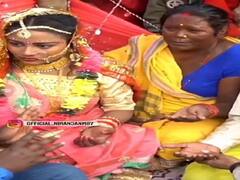 Viral Video: दूल्हा मंडप पर बैठकर खा रहा था तंबाकू, दुल्हन ने उठाया हैरान करने वाला कदम