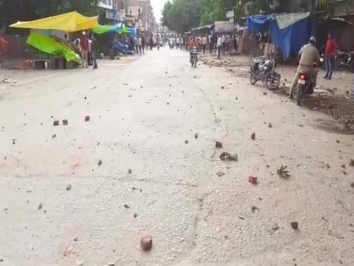 Clash between Police and Public in Kannauj Uttar Pradesh ann Clash in Kannauj: मूर्ति लगाने पर कन्नौज में हुआ बवाल, पुलिस और जनता के बीच जमकर हुआ संघर्ष