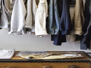 Tips to Remove Stains: आपके कपड़े पर लग गया है ग्लू और फेविकोल के दाग, इस आसान टिप्स को अपनाकर करें इसे Remove