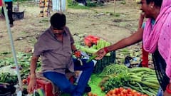 UP का IAS ऑफिसर सड़क पर बेचने लगा सब्जी, वायरल फोटो पर दी ये सफाई | ABP Ganga Hindi