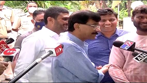 Maharashtra Politics : BJP कार्यालयाची तोडफोड करणारे नगरसेवक Sanjay Raut यांच्या भेटीला : ABP Majha