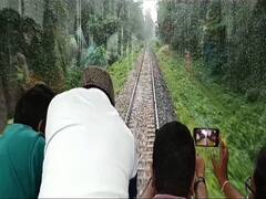 Vistadome Train: পাহাড়ের কোল ঘেঁষে সবুজের রাজ্যে কু..ঝিকঝিক, শনিবার থেকে উত্তরবঙ্গে ভিস্তা ডোম টুরিস্ট স্পেশাল ট্রেন