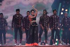 'ছাঁইয়া ছাঁইয়া' গানের তালে মঞ্চে পা মেলালেন আবীর-দিতিপ্রিয়া!