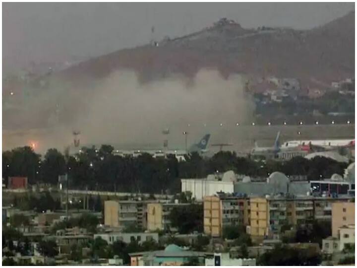 Afghanistan Crisis 3 Back-To-Back Blasts Rock Kabul Airport, Scores Of Casualties Reported Afghanistan Crisis : তিন ধারাবাহিক বিস্ফোরণে কাবুলে মৃতের সংখ্যা বেড়ে ৭২, দায় নিল IS