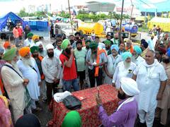 Farmers Protest: नए कृषि कानूनों के खिलाफ संयुक्त किसान मोर्चा ने 25 सितंबर को किया ‘भारत बंद’ का आह्वान, देखें तस्वीरें