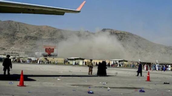 Kabul Airport Blast: সার সার মৃতদেহ, কাবুল বিমানবন্দরে হামলার ঘটনায় মৃতের সংখ্যা পেরল শতাধিক । Bangla News