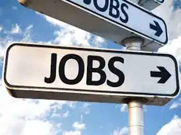 Allahabad HC Recruitment 2021: ग्रेजुएट युवाओं के पास इलाहाबाद हाईकोर्ट में नौकरी का सुनहरा मौका, ऐसे करें आवेदन 