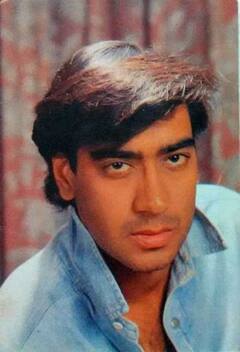 Amitabh Bachchan से लेकर Akshay Kumar तक, 90 के दशक में इन सितारों को मिलती थी एक फिल्म के लिए मुंहमांगी रकम, जानिए इन स्टार्स के बारे में