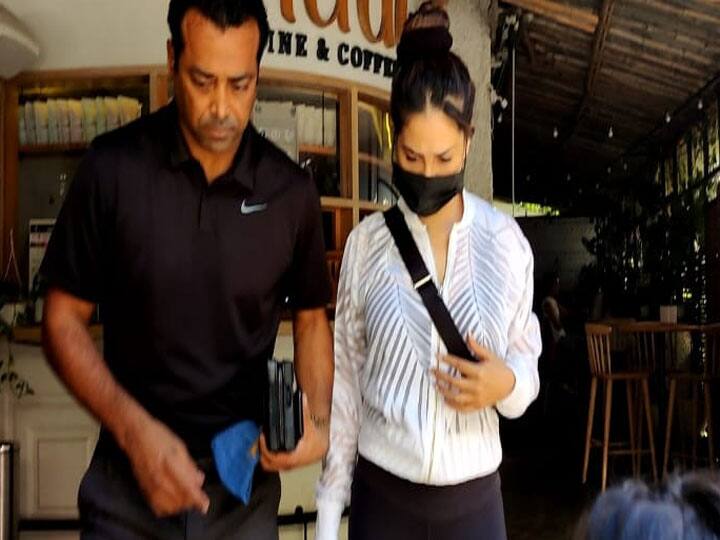 लिएंडर पेस और किम शर्मा आज दोनों ही लंच के लिए साथ बाहर निकले तो पैपराजी के कैमरों में कैद हो गए.