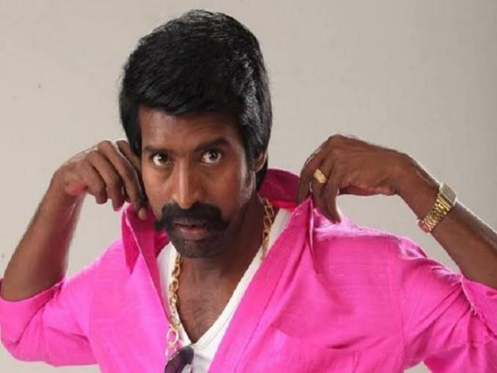 நாங்க மதுரைக்காரங்க, வித்தியாசமான போசில் பரோட்டா சூரி.