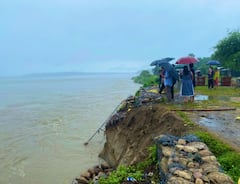 अरुणाचल प्रदेश: उफान पर सियांग नदी, बाढ़ का खतरा बढ़ा, लोगों को सुरक्षित जगहों पर जाने के निर्देश