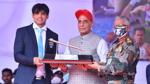 Pune : Olympic खेळाडूंचा राजनाथ सिंह, मनोज नरवणेंच्या उपस्थितीत सन्मान सोहळा, Army Institute मैदानाला Neeraj Chopra चं नाव