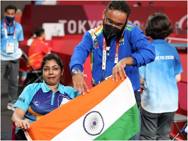 Tokyo Paralympics 2020: Bhavina Patel of India wins first medal for country by reaching in semi final of class 4 Table Tennis in her category, see in pics Tokyo Paralympics 2020: ટેબલ ટેનિસ ખેલાડી ભાવિના પટેલ સેમીફાઈનલમાં પહોંચી, મેડલ થયો કન્ફર્મ