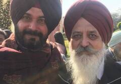 सिद्धू के सलाहकार मालविंदर ने दिया इस्तीफा, कश्मीर और इंदिरा गांधी पर दिया था विवादित बयान