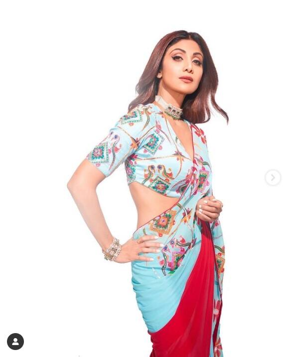 সম্প্রতি শ্যুটে ফিরেছেন শিল্পা। সুপার ডান্সার চ্যাপ্টার ৪-এর বিচারকের ভূমিকায় রয়েছেন তিনি। আগের মতই সোশ্যাল মিডিয়ায় ভাগ করে নিচ্ছেন শ্যুটের বিভিন্ন ঝলক। কিন্তু কিছুদিন আগে নিজেই শো-এর সমস্ত শ্যুট বাতিল করে দিয়েছিলেন তিনি।