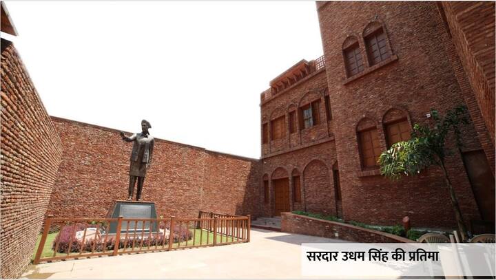 लंबे समय से बेकार पड़ी और कम उपयोग वाली इमारतों का दोबारा अनुकूल इस्‍तेमाल सुनिश्चित करते हुए चार संग्रहालय दीर्घाएं निर्मित की गई हैं.