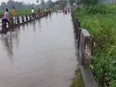 Gonda Flood: घाघरा का जलस्तर बढ़ने से बिगड़े हालात, पुल के ऊपर आया पानी, इलाके में दहशत