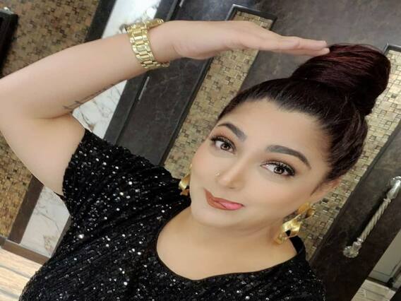 Actress Kushboo Sundar PICS | மன்னன் நீராட வந்த வைகையோ பொய்கையோ - குஷ்பு போட்டோஷூட் Actress Kushboo Sundar PICS | மன்னன் நீராட வந்த வைகையோ பொய்கையோ - குஷ்பு போட்டோஷூட்