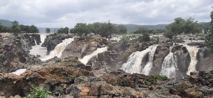 தொடர்மழையால் காவிரி நீர்வரத்து 7000 கனஅடியில் இருந்து 14000 கனஅடியாக உயர்வு