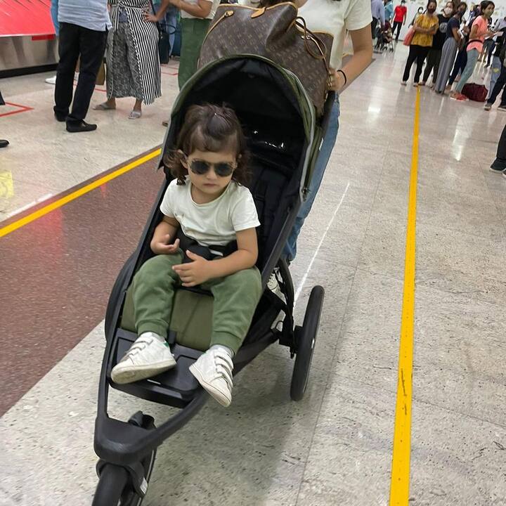 परंतु ते फिरायला कुठे गेले आहे याचा चाहते सध्या अंदाज लावत आहे. चाहत्यांचा अंदाजानुसार अर्जुन रामपाल पूर्ण परिवारासोबत सध्या गोव्यात आहे. एका चाहत्याने या जागेचे नाव एल्डोना सांगितले आहे. (photo courtesy: @gabriellademetriades Instagram)