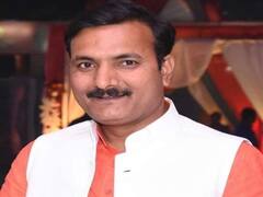 यूपी के बेसिक शिक्षा मंत्री सतीश द्विवेदी ने हाईकोर्ट का आदेश लागू करने पर जताई असमर्थता, पढ़ें ये खबर