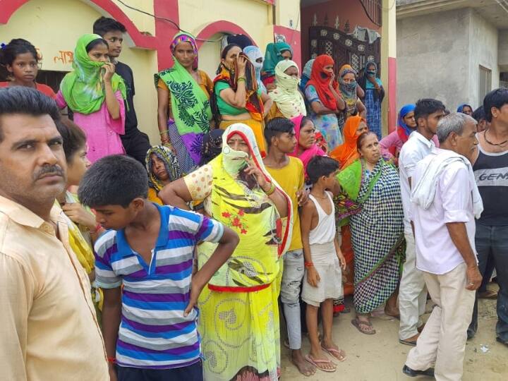 अलीगढ़: अवैध संबंधों को लेकर जीजा और साली ने की आत्महत्या, मामले की जांच में जुटी पुलिस Two people commit suicide due to illicit relations in Bannadevi police station area in Aligarh ANN अलीगढ़: अवैध संबंधों को लेकर जीजा और साली ने की आत्महत्या, मामले की जांच में जुटी पुलिस