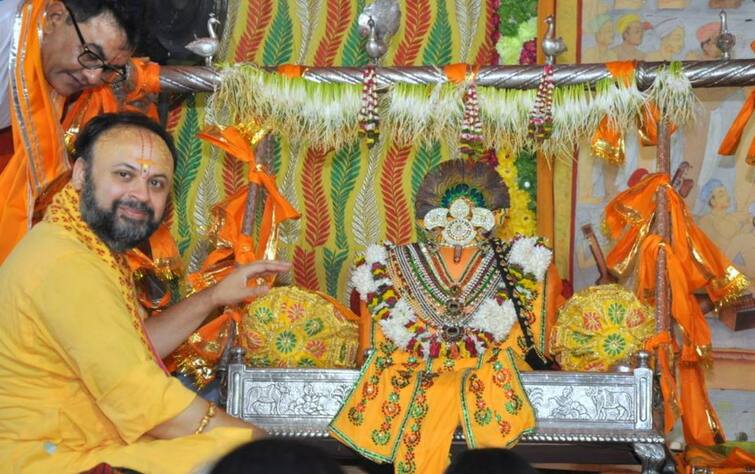 Janmashtami 2021: Know why Lord Shri Krishna birthday celebrates on the second day of Janmashtami in pushty marg Janmashtami 2021: પુષ્ટિમાર્ગમાં કેમ જન્માષ્ટમીના બીજા દિવસે ઉજવવામાં આવે છે નંદ મહોત્સવ ? જાણો શું છે કારણ