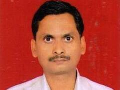 बस्ती: ट्रांसफर के बावजूद अपनी कुर्सी छोड़ने को तैयार नहीं ये लिपिक, सवाल करने पर करता है अभद्र व्यवहार