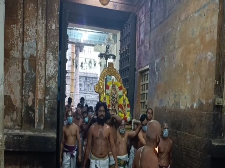 காஞ்சிபுரம் அத்திவரதர் கோயிலில் பக்தர்கள் இன்றி நடைபெற்ற பவித்ரோற்சவம்...!