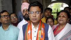 WB Politics: BJP-র ‘বেসুরো’ থেকে TMC-র সায়নী, নাম না করেই ‘আক্রমণ’ রুদ্রনীলের| Bangla News