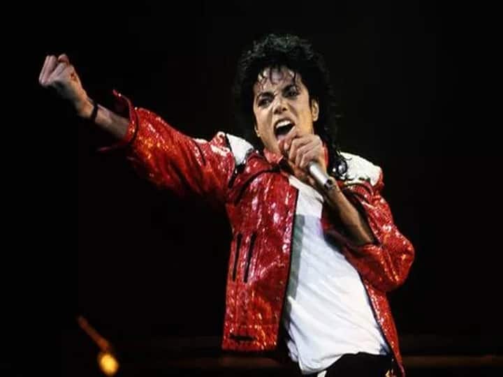Michael Jackson's album reaches new milestone 12 years after his death HBD Michael Jackson | இருந்தாலும் இறந்தாலும் ராஜா நான்: மரணித்து 12 ஆண்டுக்கு பின்னும் சாதிக்கும் மைக்கேல் ஜாக்சன்..!