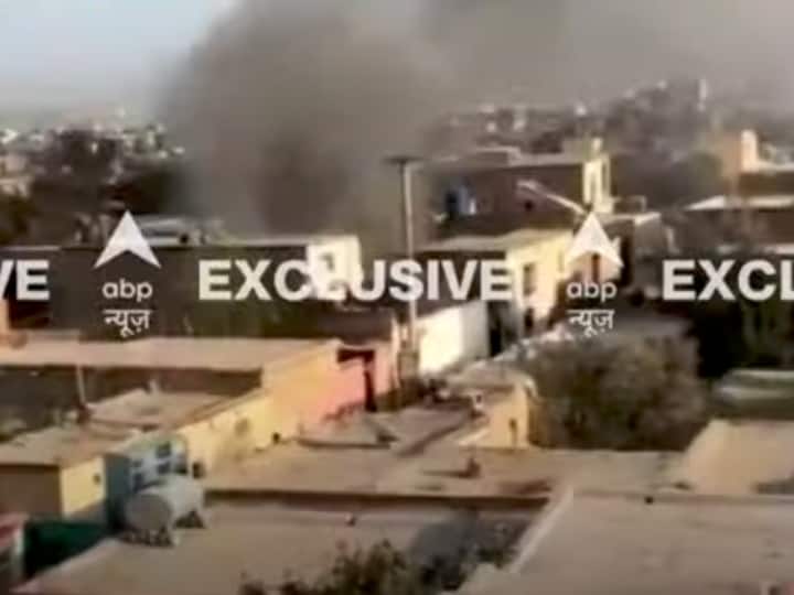 Afghanistan News: Big Bomb blast in afghanistans Kabul Kabul Attack: काबुल एयरपोर्ट के पास रिहायशी इलाके में रॉकेट अटैक, घर से उठ रहा धुएं का गुबार, अफरातफरी का माहौल