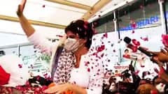 UP Chunav: Congress के लिए कितना कारगर होगा Priyanka का 'मध्यम' स्ट्रोक? | Mudde Ki Baat