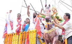 In Pics: రాష్ట్రంలో టీఆర్ఎస్.. కేంద్రంలో బీజేపీ.. ఇంకో 20 ఏళ్లు ఇంతే.. మంత్రి ఆసక్తికర వ్యాఖ్యలు