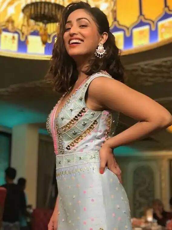 'ઉરીઃ સર્જિકલ સ્ટ્રાઇક' એક્ટ્રેસ યામી ગૌતમે ધોરણ-12ની બોર્ડ પરીક્ષામાં 80 ટકા માર્ક્સ હાંસલ કર્યા છે.