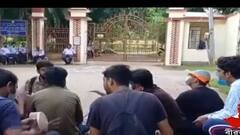 Viswa Bharati University: ৩ পড়ুয়াকে বরখাস্তের সিদ্ধান্ত প্রত্যাহারের দাবিতে বিশ্বভারতীতে আরও তীব্র ছাত্র বিক্ষোভ | Bangla News