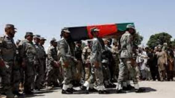 Two Pakistani soldiers killed at Afghan border in cross-border firing b/w Afghanistan & Pak