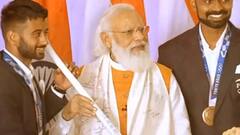 PM Modi ने Mann Ki Baat में युवाओं को दिया 'चैंपियन' मंत्र | Mudde Ki Baat