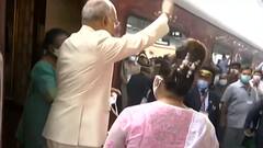 President Visit : रामलला के दर्शन के बाद राष्ट्रपति अयोध्या से रवाना | ABP Ganga Hindi