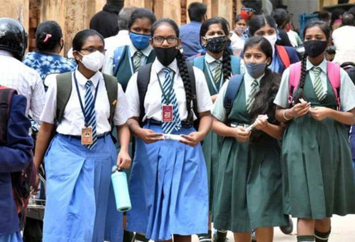 Preparation of all precautionary measures for the opening of schools the next day- District Administration நாளை மறுநாள் பள்ளிகள் திறப்பு- ’திருச்சியில் ஆசிரியர்களுக்கு 91.5 சதவிதம் தடுப்பூசி  செலுத்தப்பட்டது’