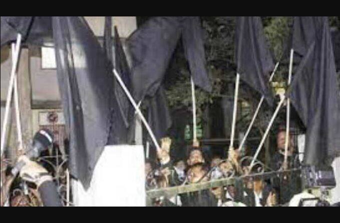 Farmers surrounded BJP MLA Vikram Saini, police rescued him with great difficulty ਕਿਸਾਨਾਂ ਨੇ ਬੀਜੇਪੀ ਵਿਧਾਇਕ ਵਿਕਰਮ ਸੈਣੀ ਨੂੰ ਘੇਰਿਆ, ਪੁਲਿਸ ਨੇ ਬੜੀ ਮੁਸ਼ਕਲ ਨਾਲ ਬਚਾਇਆ