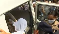 ਚੰਡੀਗੜ 'ਚ ਮਨੋਹਰ ਲਾਲ ਖੱਟਰ ਦਾ ਵਿਰੋਧ ਕਰਣ ਪਹੁੰਚੇ ਕਿਸਾਨ, ਪੁਲਿਸ ਨੇ ਲਏ ਹਿਰਾਸਤ 'ਚ